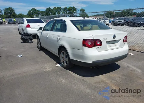 2009 Volkswagen Jetta Se/Sel from USA, damaged, VIN 3VWRM71K89M040015
